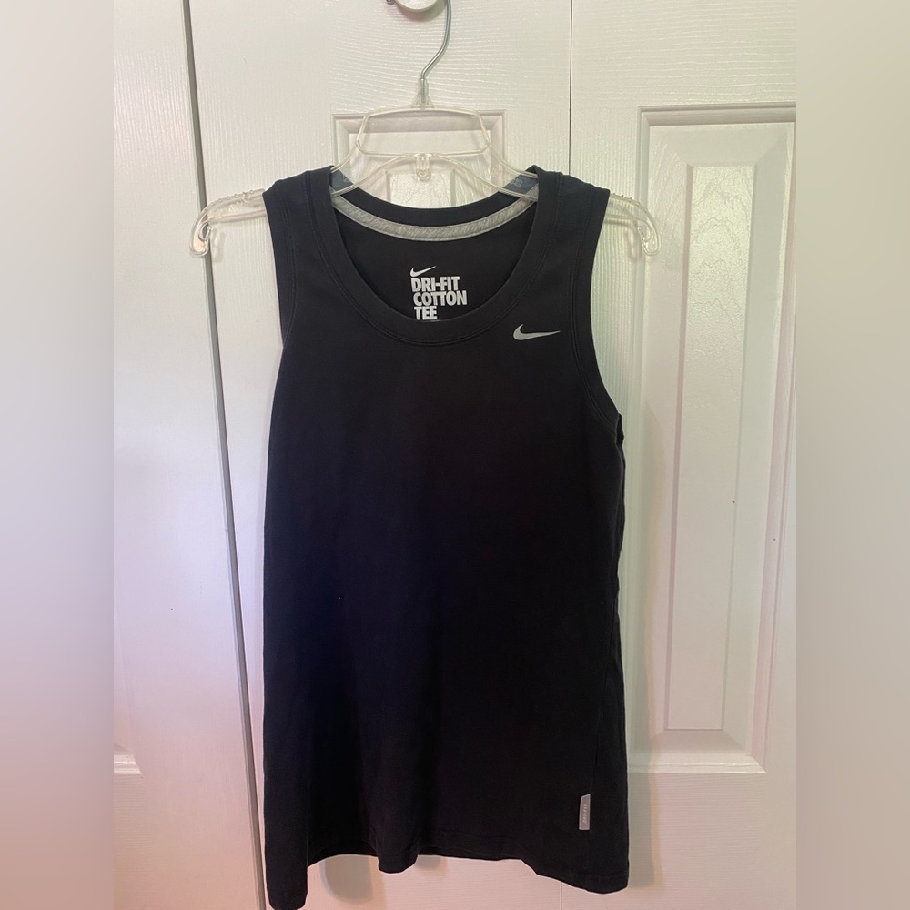 Nike tank